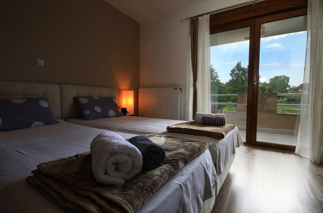 Guest House Buncic Rooms & Apartments Slunj Exterior foto